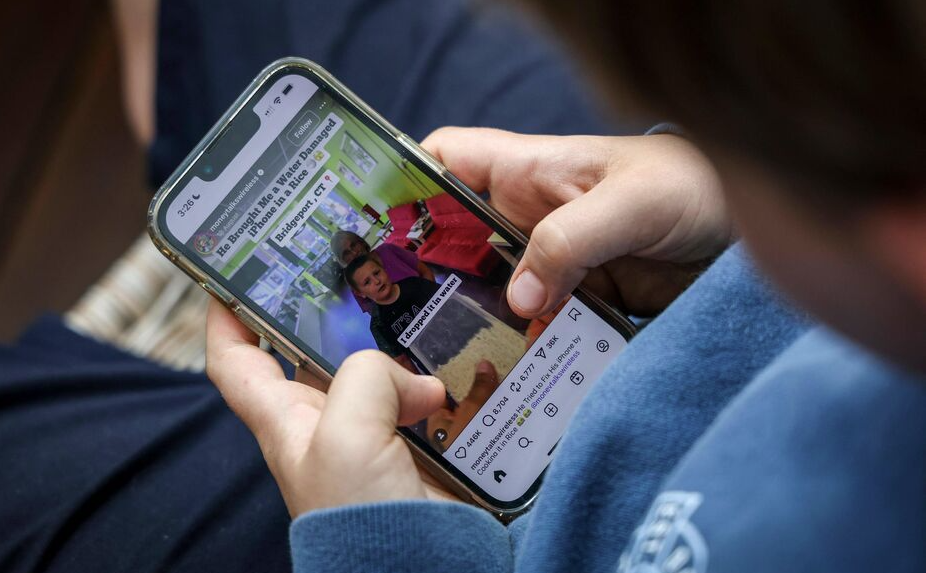 Đan Mạch cấm trẻ em dưới 15 tuổi sử dụng mạng xã hội